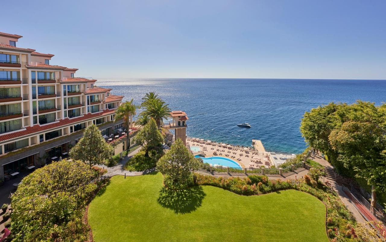 The Cliff Bay - PortoBay main view