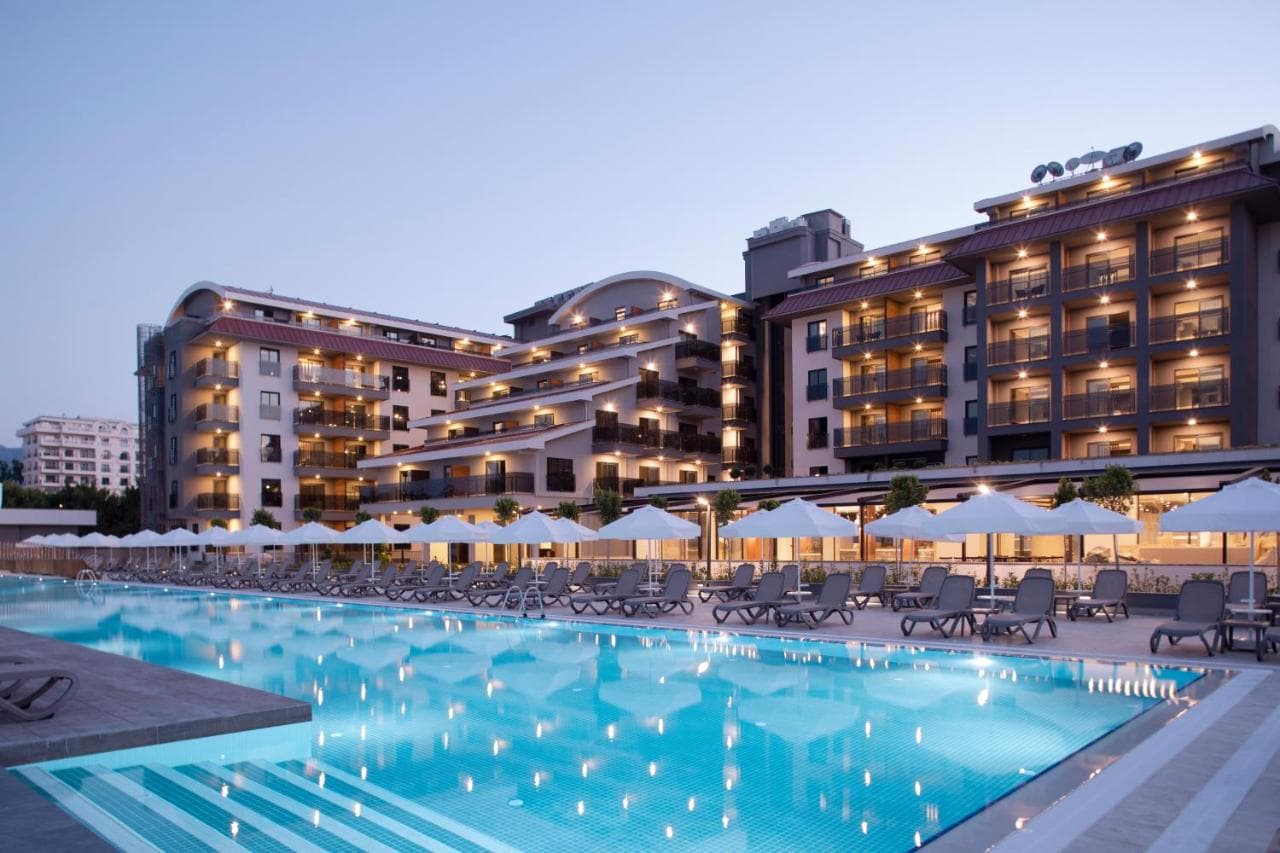 Green Garden Resort & Spa Hotel