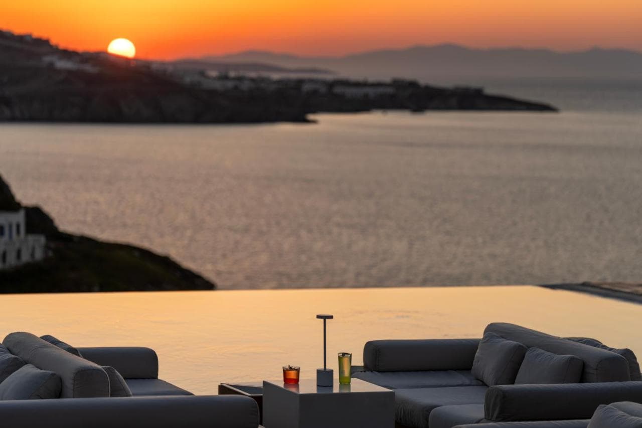 Bill&Coo Mykonos-The Leading Hotels of the World – photo 6