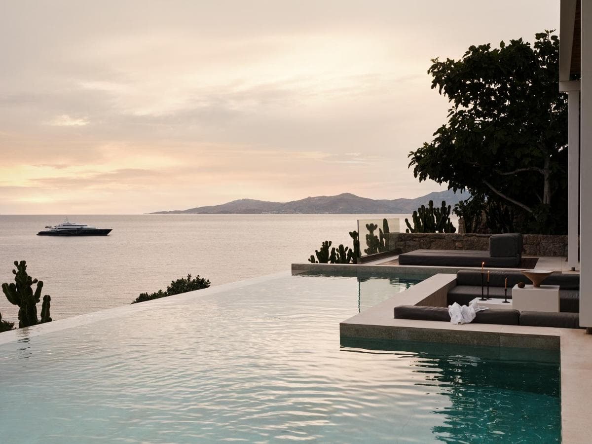 Bill&Coo Mykonos-The Leading Hotels of the World – photo 4
